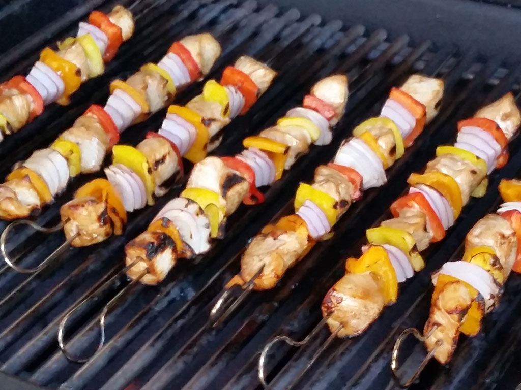 Grilling chicken kabobs on gas clearance grill