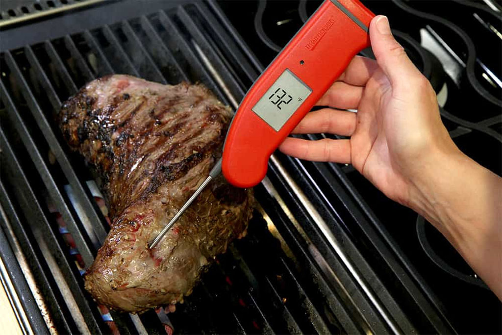 New! ThermoWorks Backlit Thermapen Mk4 Professional Thermocouple Cooking  Thermometer by ThermoWorks RED