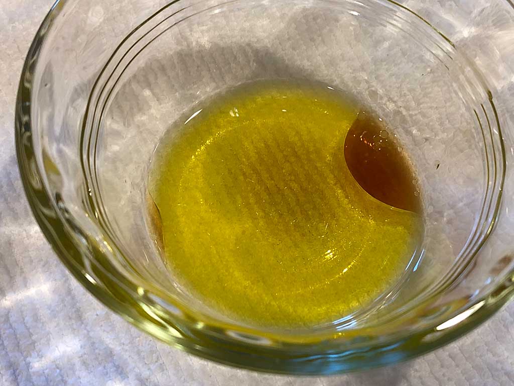 Olive oil with vanilla extract