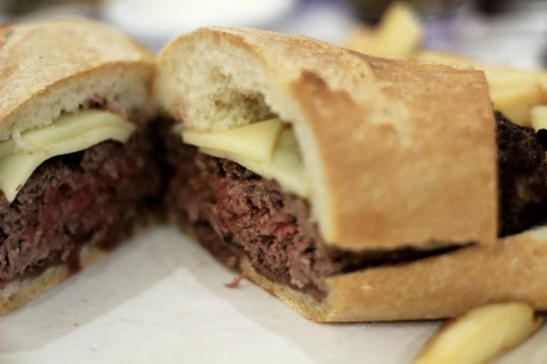 Original Joe's 3/4 Pound Hamburger Sandwich The Virtual Weber Gas Grill